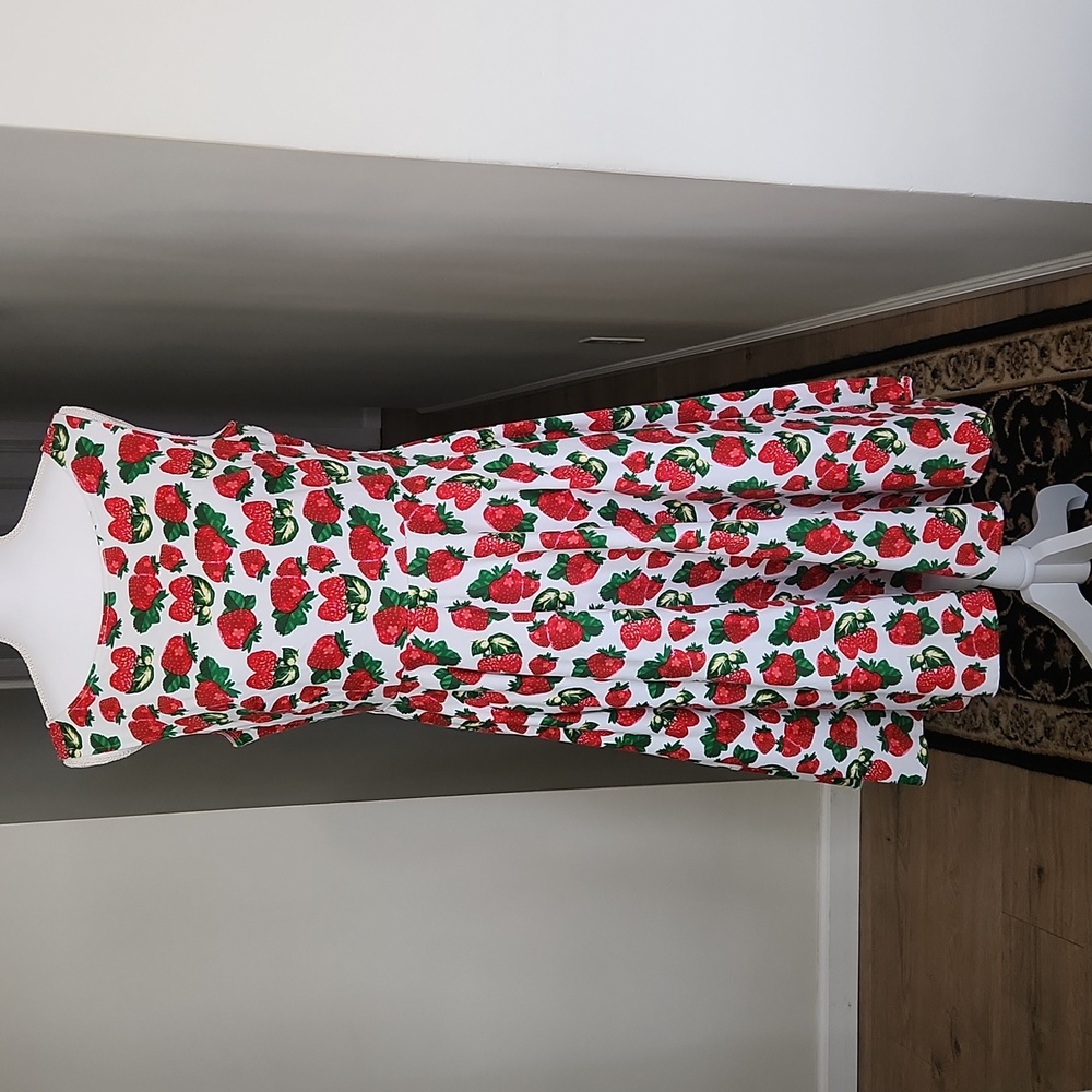 Belle Pogue Strawberry Print Midi Dress 50s Retro White Red Swirly Full Skirt XL